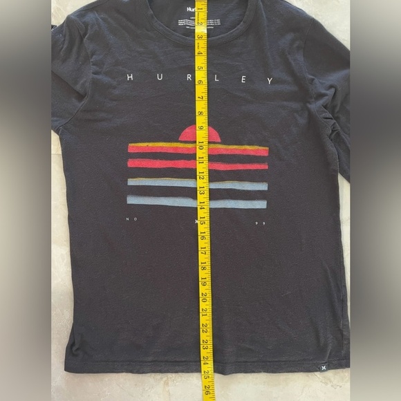 Hurley T-shirt Size XS Color Black Long Sleeve Crew Neck Collar Graphics Cotton - Picture 2 of 4